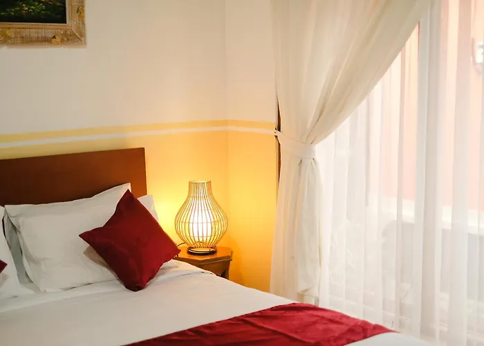 Brata's 2 Bedrooms With Private Kitchen *
